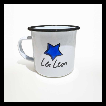 Lex Leon Tasse aus Emaille mit schwarzem Rand